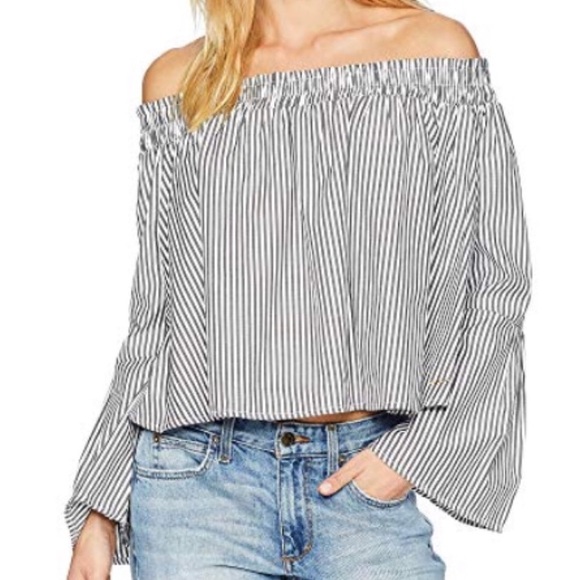 bebe Tops - NWT Bebe Off Shoulder Top